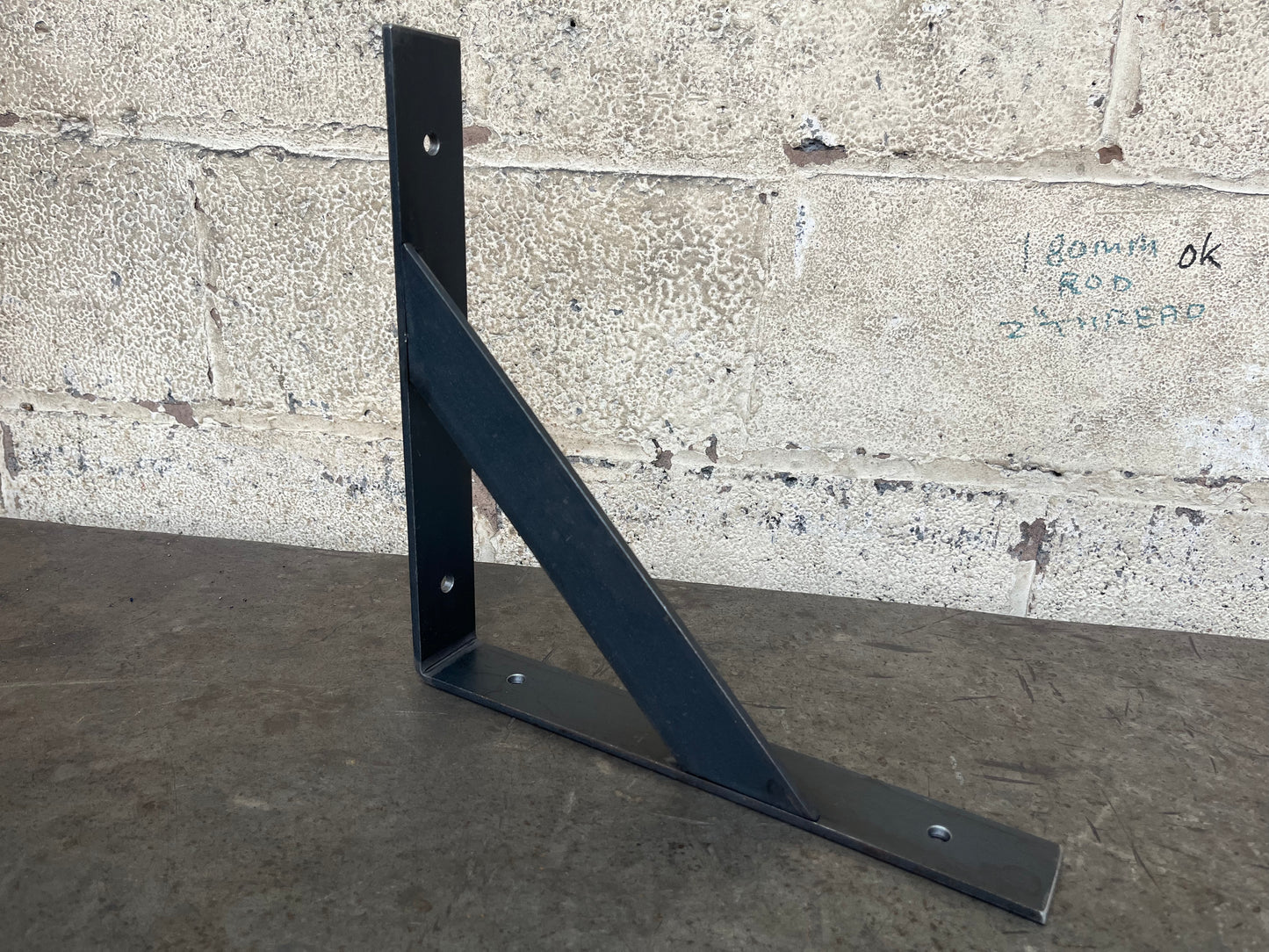 METAL HEAVY DUTY BRACKET HOLDS 75KG PER BRACKET UK HANDMADE FREE PP