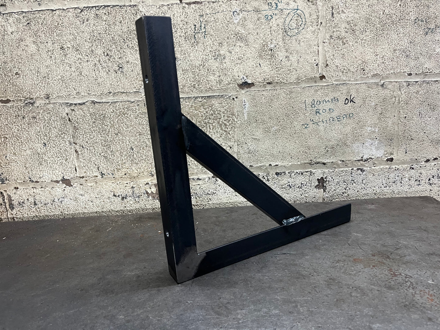 Heavy Duty Shelf Brackets 250KG Per Bracket Angle Iron