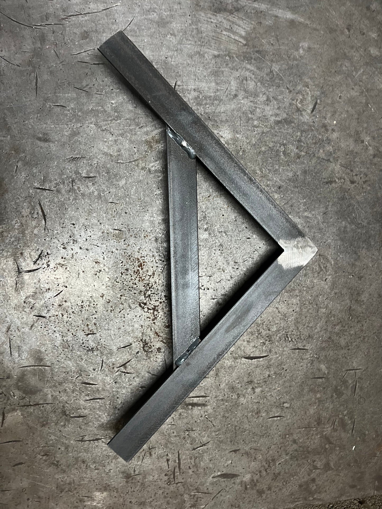 Heavy Duty Shelf Brackets 250KG Per Bracket Angle Iron